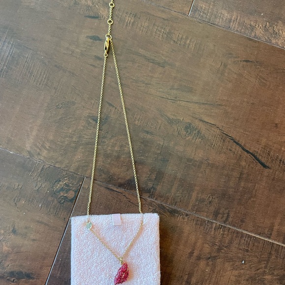 New, Never Worn Juicy Couture LIPS Necklace 💋 - Picture 2 of 4